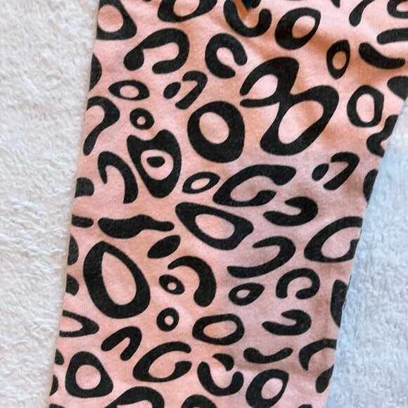 Baby Leopard Print Pants 3-9M Pink Black Animal Print GUC - Picture 6 of 15